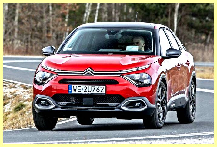Citroen C4 (2022). Описание версии и прайс-лист