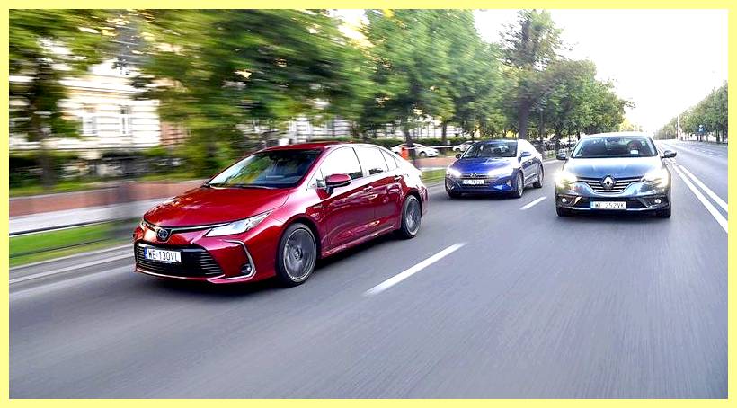 Hyundai Elantra, Renault Megane, Toyota Corolla - сравнение