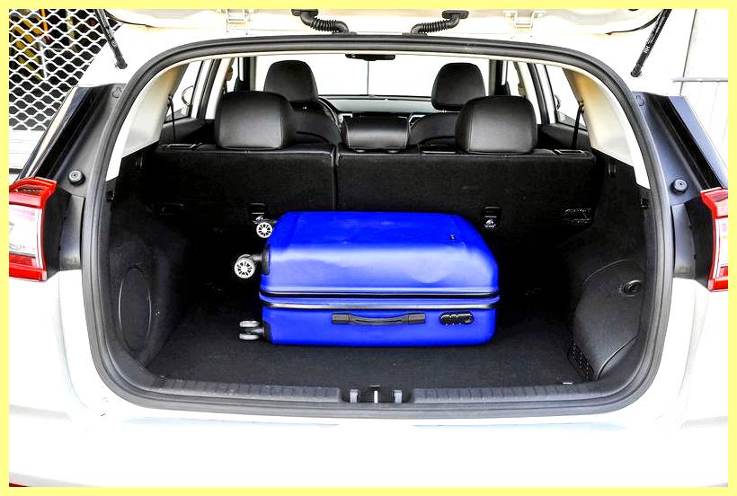 Kia Niro, Mini Countryman - сравнение () Kia Niro, Mini Countryman - сравнение