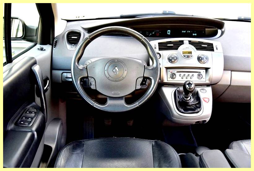 Подержанные Renault Scenic II и Renault Scenic III - какое поколение выбрать?