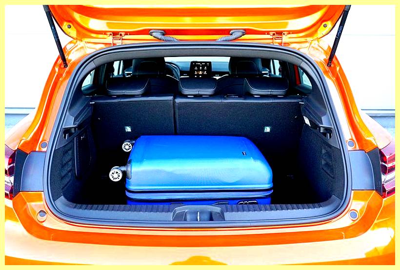 Renault Clio 1.0 TCe 100 Intens - ТЕСТ