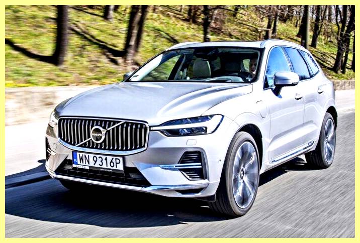 Volvo XC60 (2022). Описание версии и прайс-лист